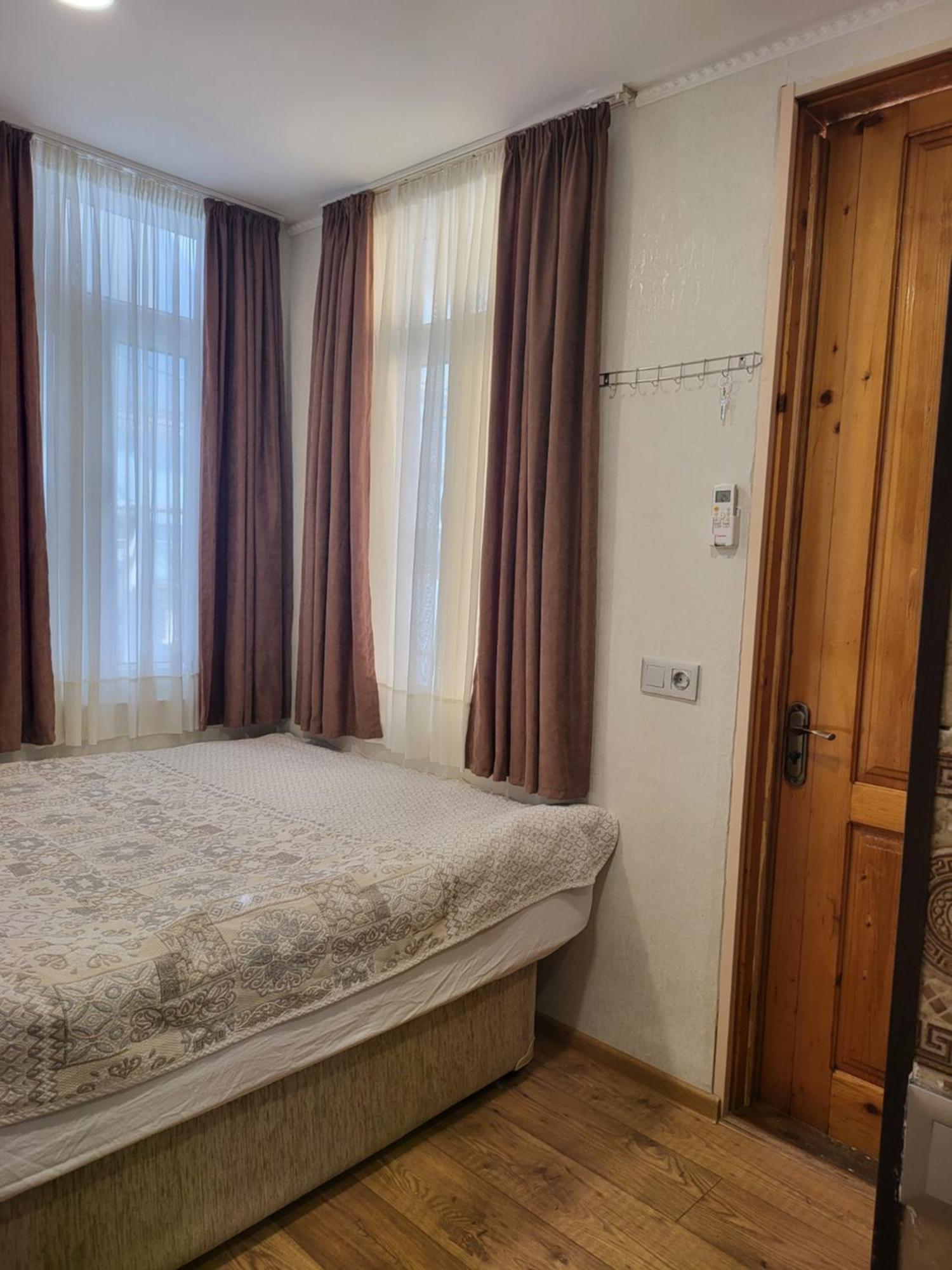 Guesthouse Sabina Tbilisi Exterior photo